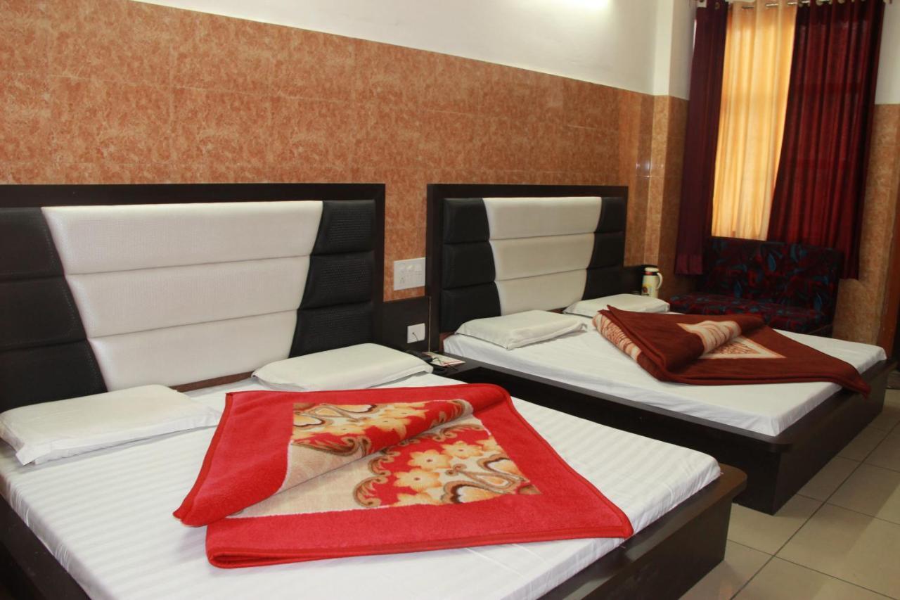 Aashirwad Hotel Katra  Exterior foto